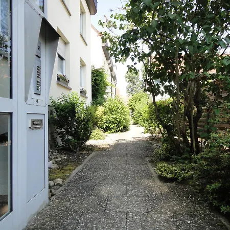 Park Line Garden Apartment